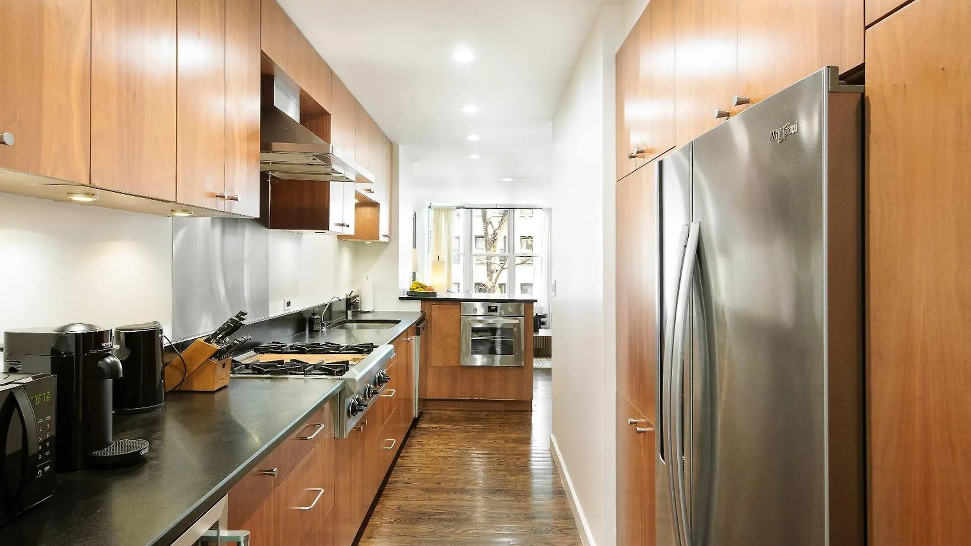 Designer Home In Diplomat District Nueva York 0*,