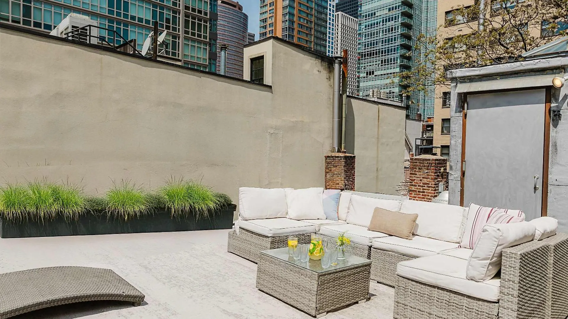 Designer Home In Diplomat District Nueva York 0*,